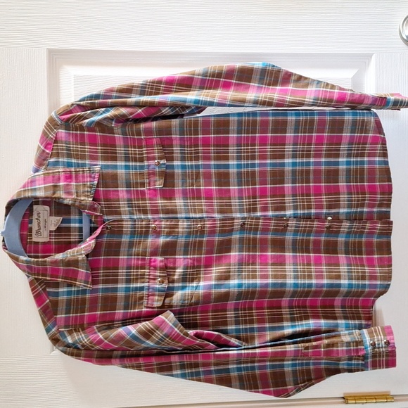 SOLD.  Wrangler Wrancher Western Shirts Ladies L, Snap Fronts. - Picture 2 of 7